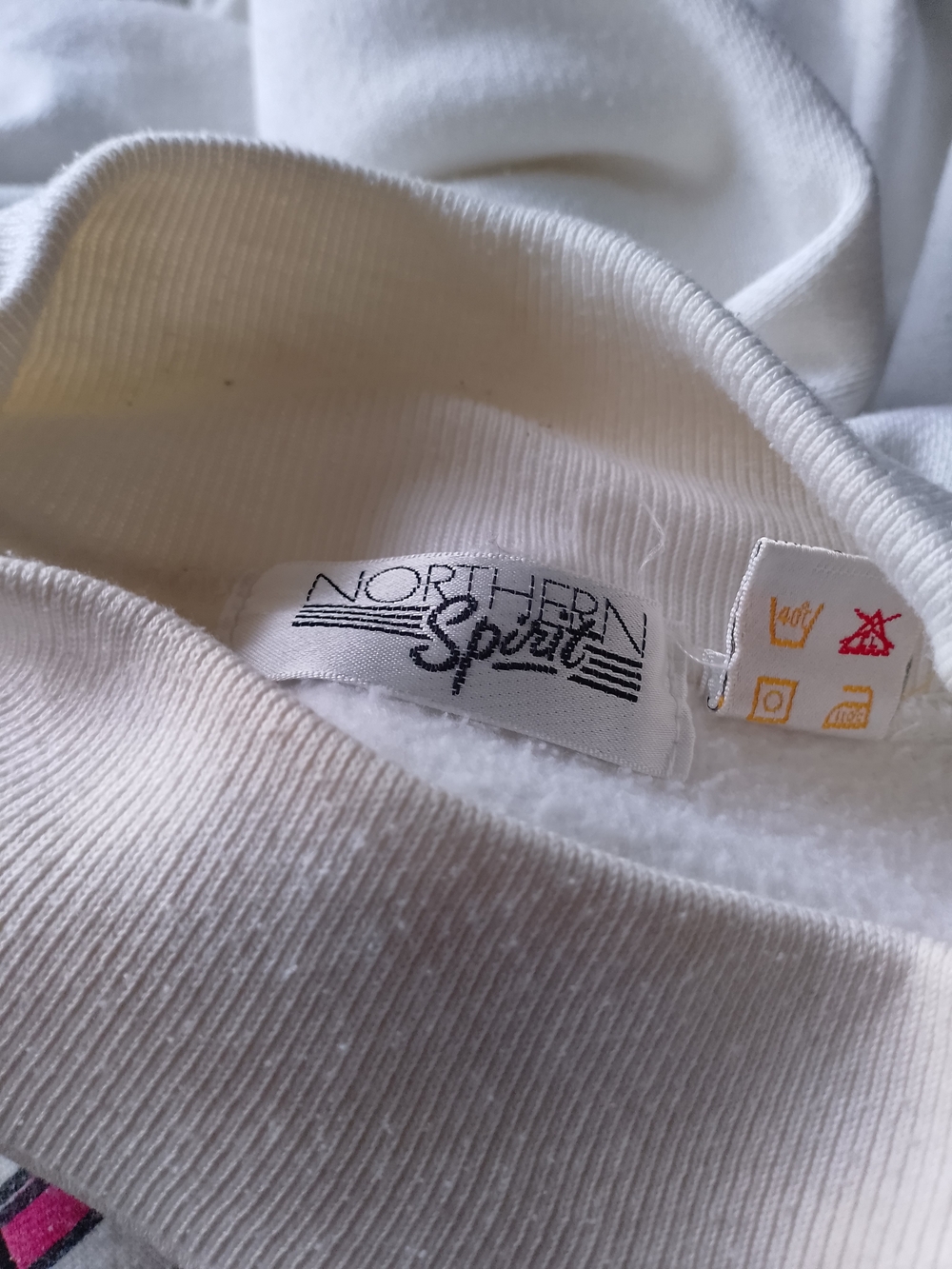 Vintage 90s Funky Geometric Abstract NORTHERN SPIRIT Crewneck - Picture 2 of 15